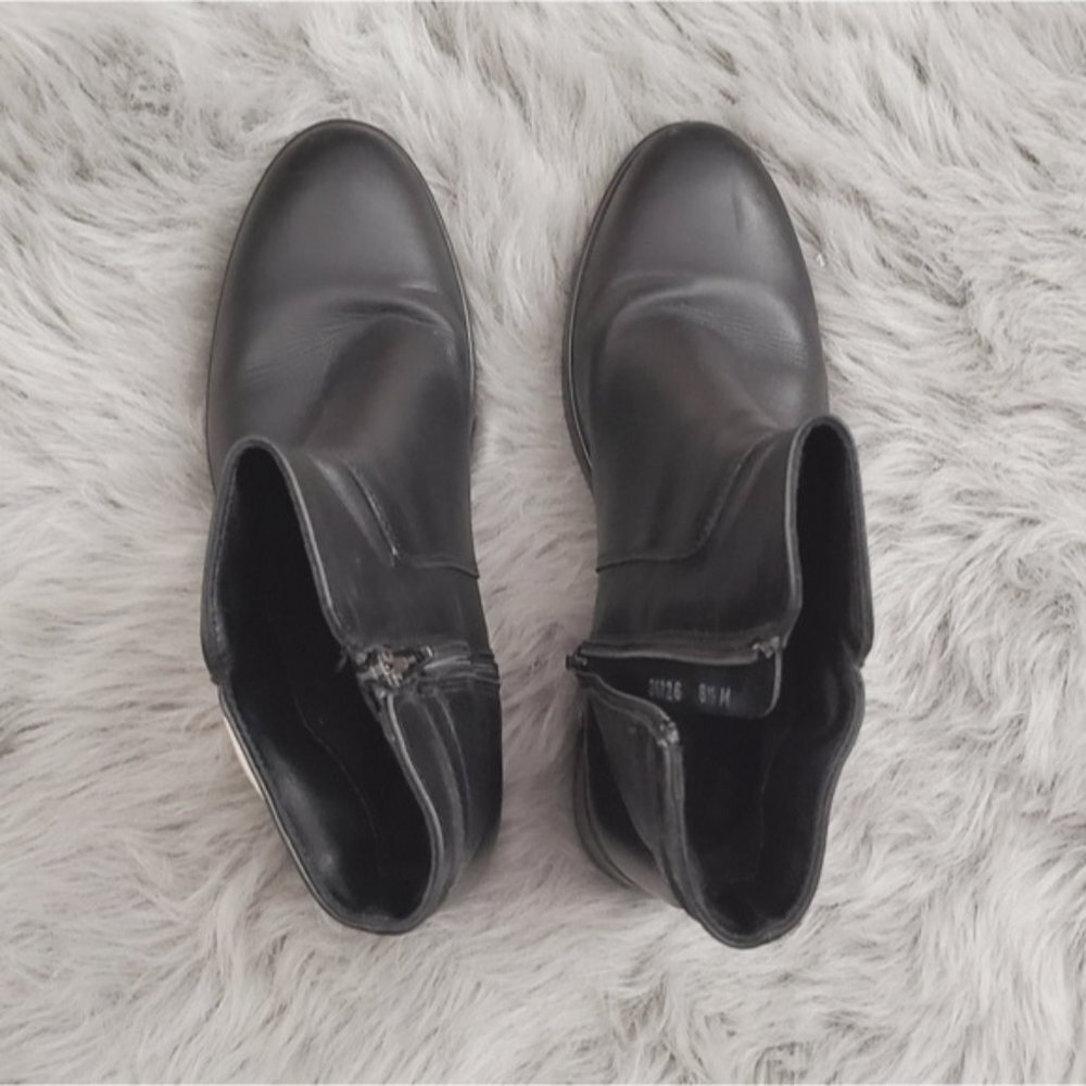 Very Rare La Canadienne Classic "Shelby" Ankle Boot- Like New- 8.5M - Picture 4 of 16